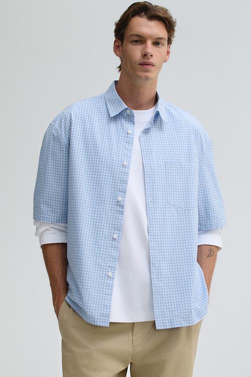 Relaxed fit short-sleeved shirt - light blue checked 