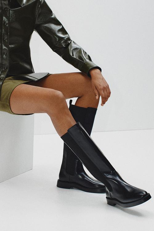 Knee-high boots - black