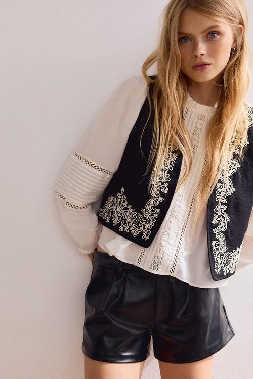 Coated shorts - black