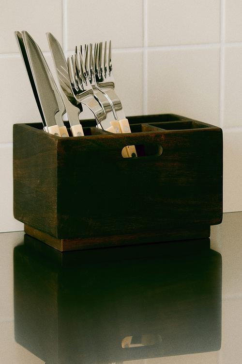 Mango wood cutlery holder - brown