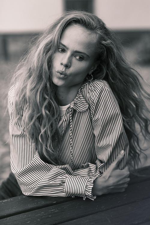 Frill-collared blouse - blue/striped