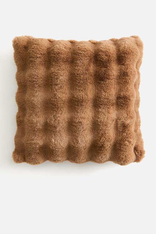 Fluffy cushion cover - brown