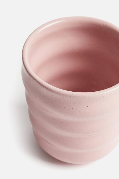 Fluted stoneware mug - light pink