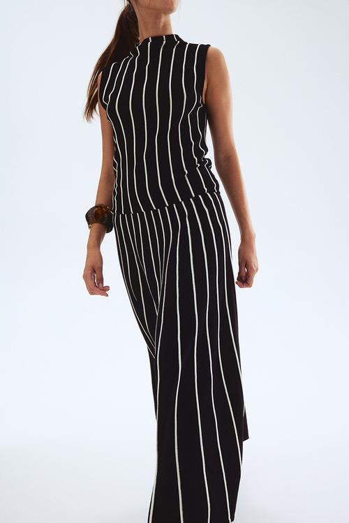 Long knitted dress - black/white striped