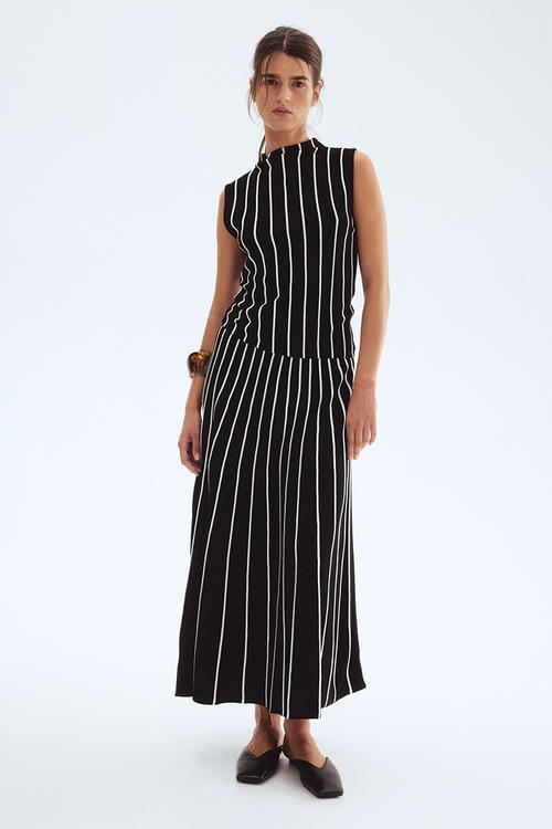 Long knitted dress - black/white striped