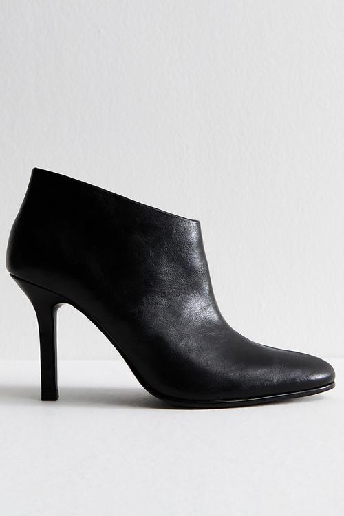 Dolphin ankle boot - black