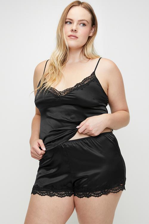 Plus origins shorts - black