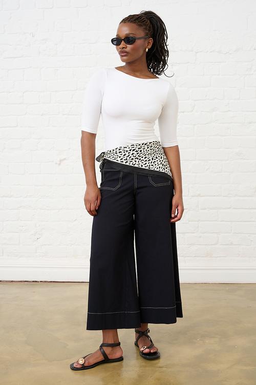 Boat Neck Essential Top - Milk