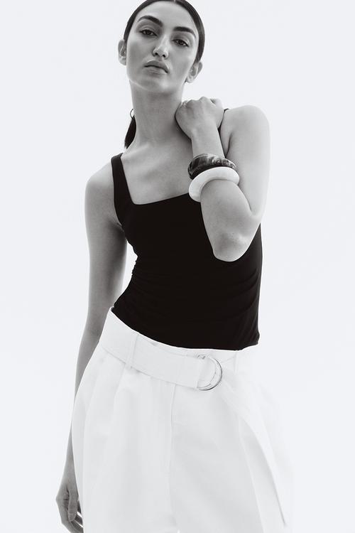 Draped body - black