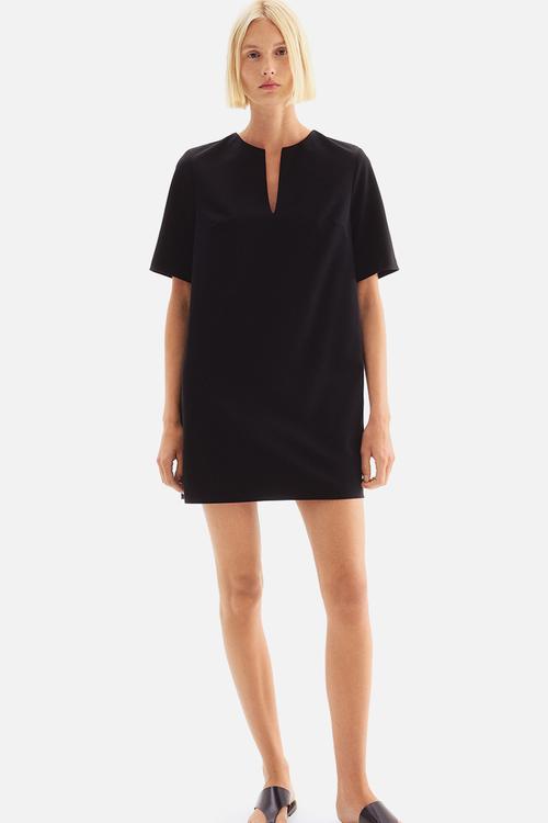 Short-sleeved dress - black