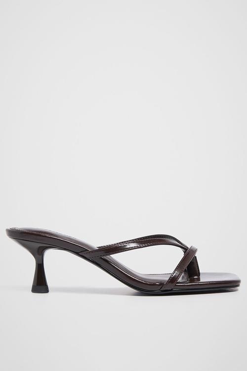 Tammy toe thong heeled sandal in chocolate brown