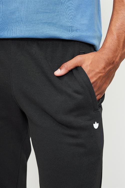 ESS Pant  - Black
