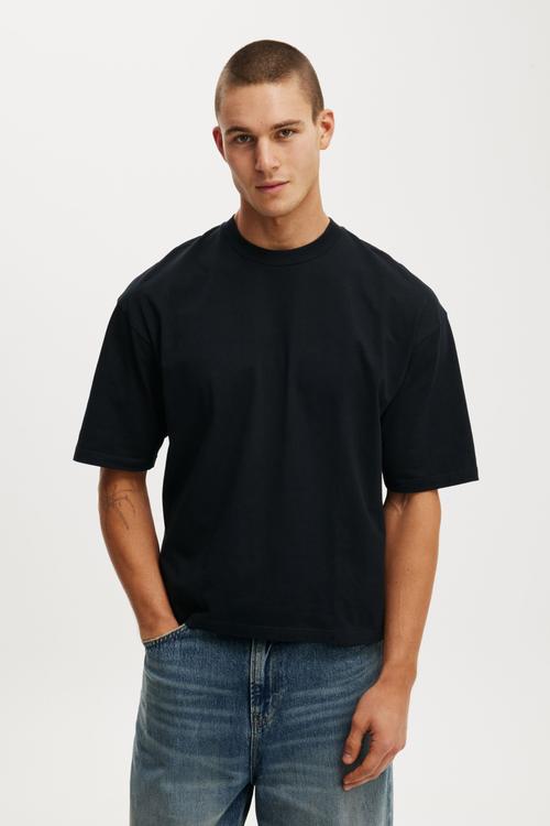 Cropped Fit T-Shirt - Black