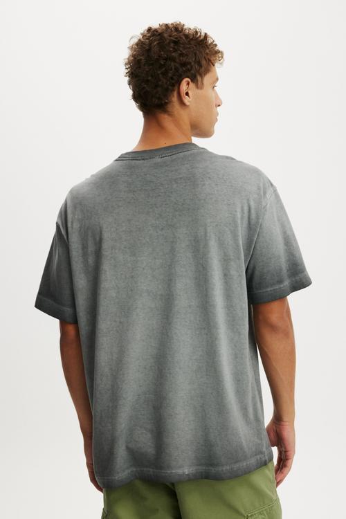 Box fit graphic t-shirt - curve star / washed black
