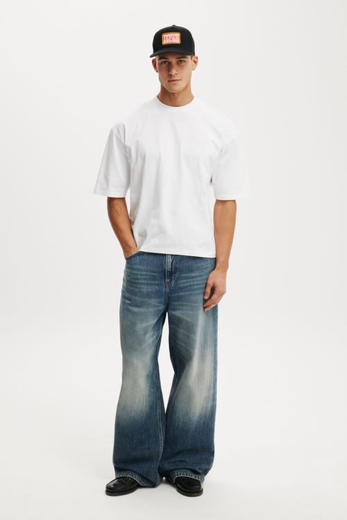 Cropped Fit T-Shirt - White
