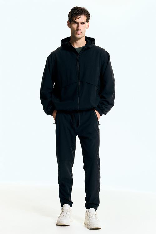 Regular fit sports joggers with drymove™ - black