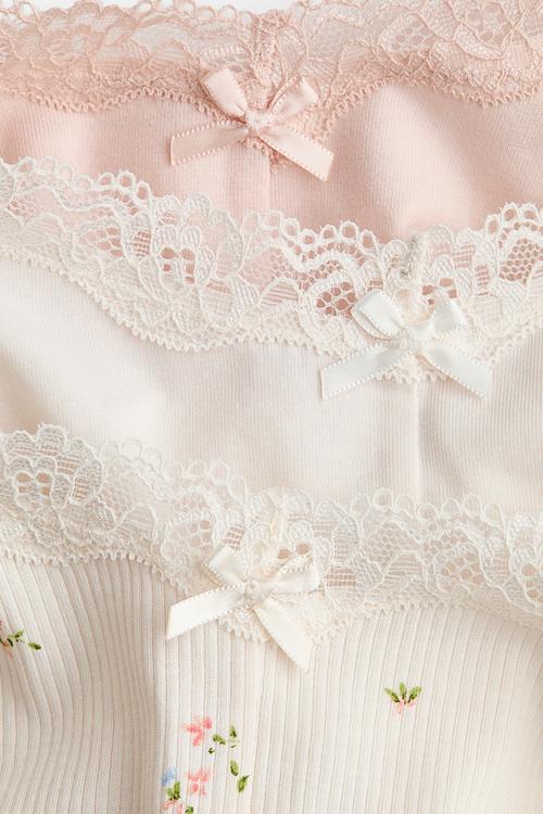 3-pack cotton and lace hipster briefs - white,pink