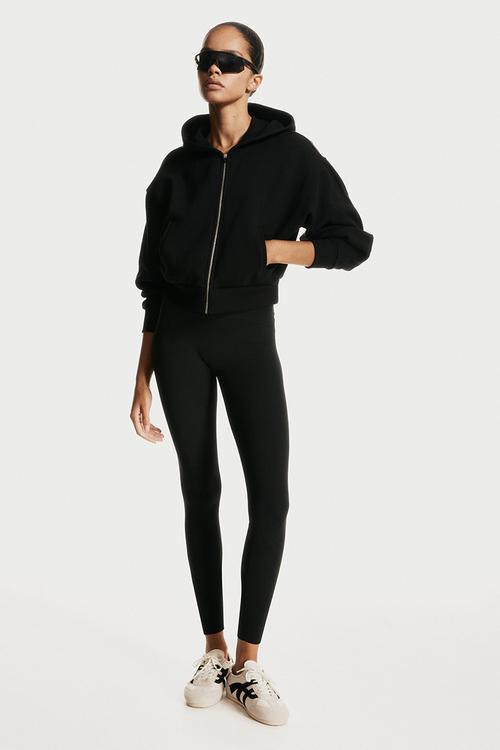 Sports leggings with cool handfeel drymove™ - black