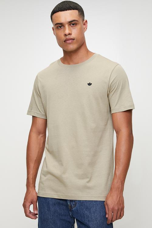 ESS TEE  - WONDER CARGO