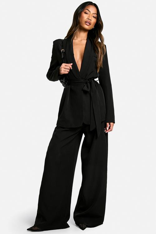 Tailored belted woven blazer - black