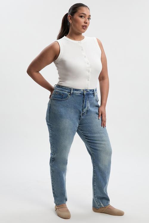 The plus mom jean - vintage wash