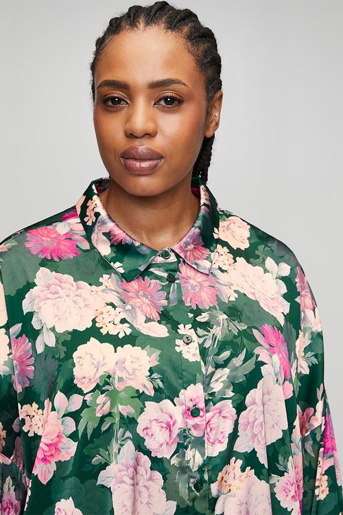Plus jade shirt - green print