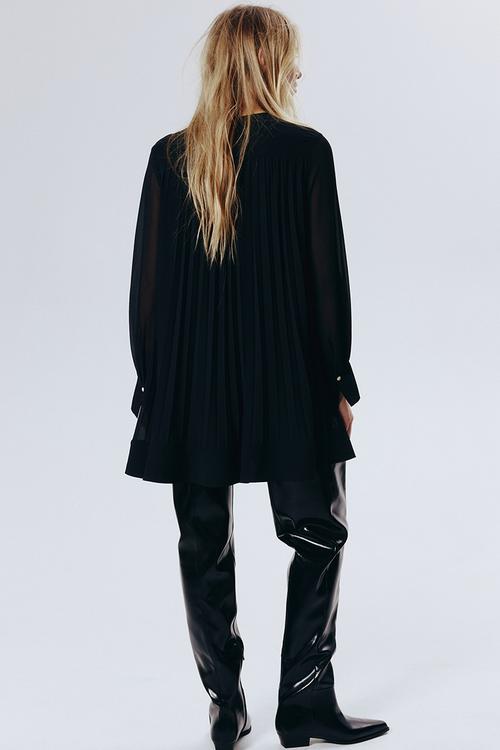 Pleated dress - black