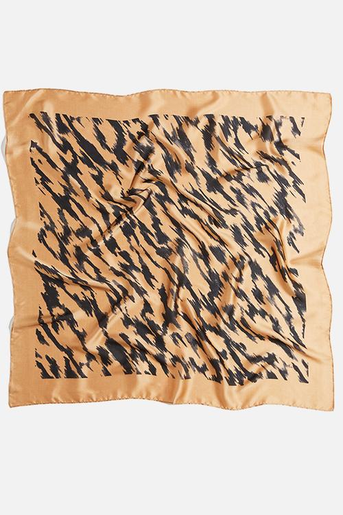 Patterned scarf - beige patterned