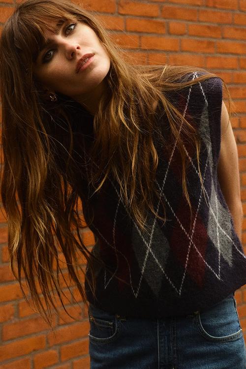 Jacquard-knit sweater vest -  navy blue/argyle pattern