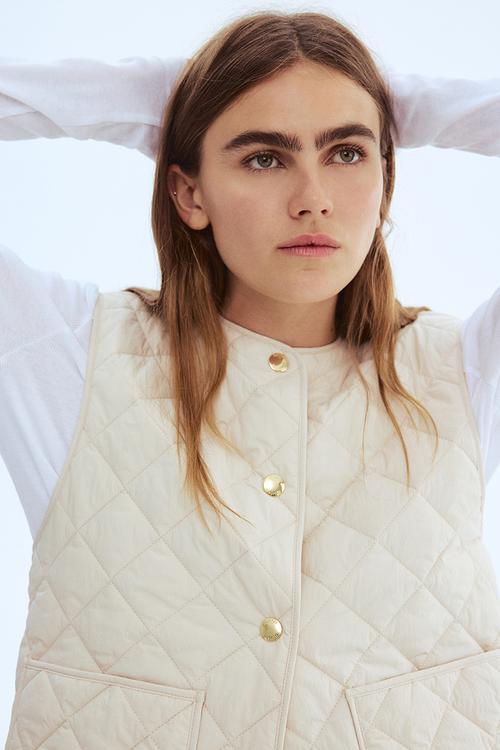 Quilted gilet - light beige