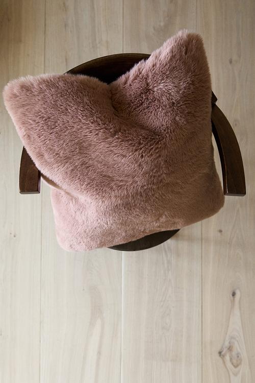 Fluffy cushion cover - dusty pink 