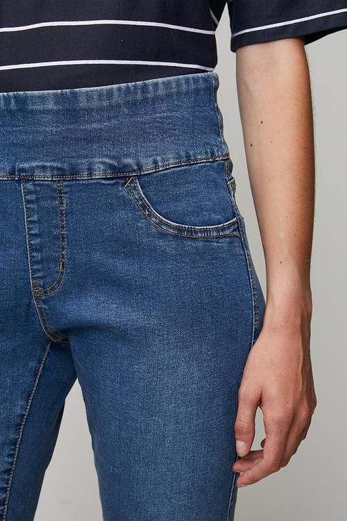 Wide Waistband Crop Length Pull On Denim Jegging - Mid Denim