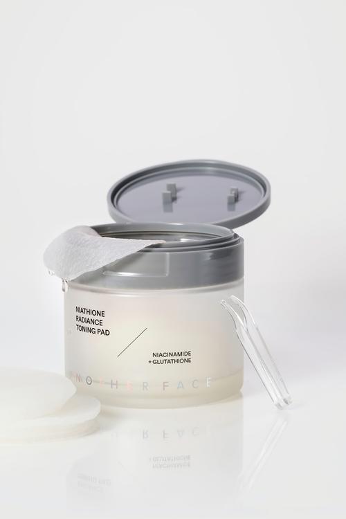 Niathione Radiance Toning Pad - 150ml