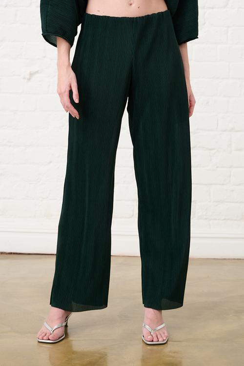 Pull on Plisse Pants - Bottle Green