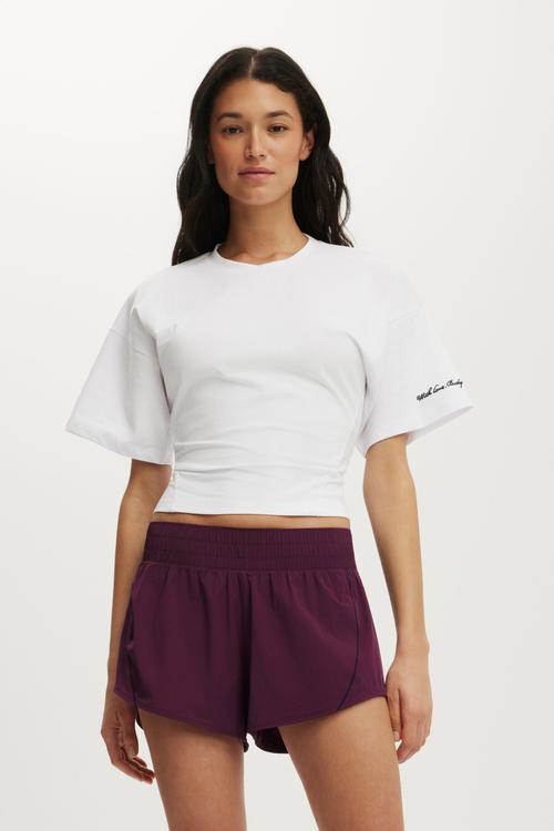 Active Curve Hem Short - Pickled Beet