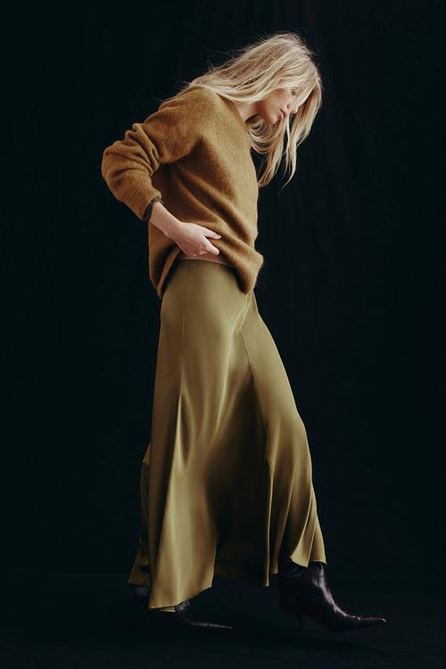 Satin maxi skirt - olive green