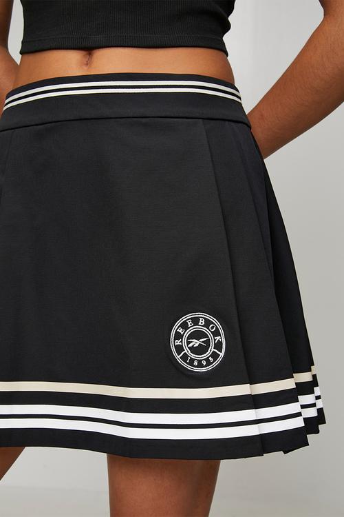 Lawn Club Skirt - Black