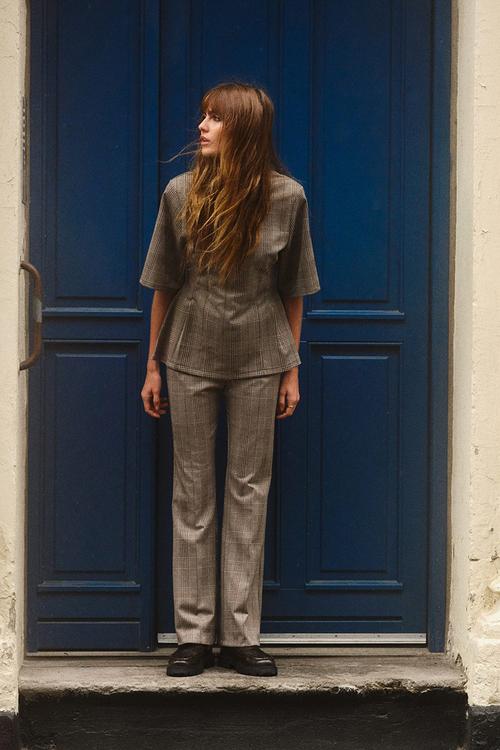 Belted trousers - dark brown checked