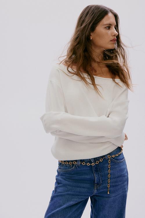 Off-the-shoulder jumper - white
