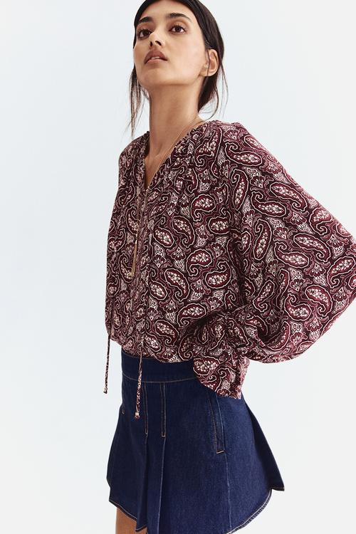 Frilled-sleeve blouse - burgundy paisley pattern