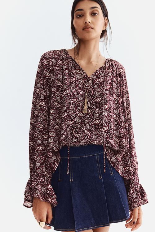 Frilled-sleeve blouse - burgundy paisley pattern