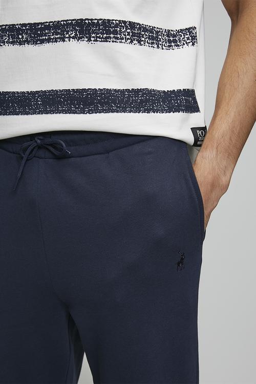 Aakil Essential Fleece Jogger - Navy