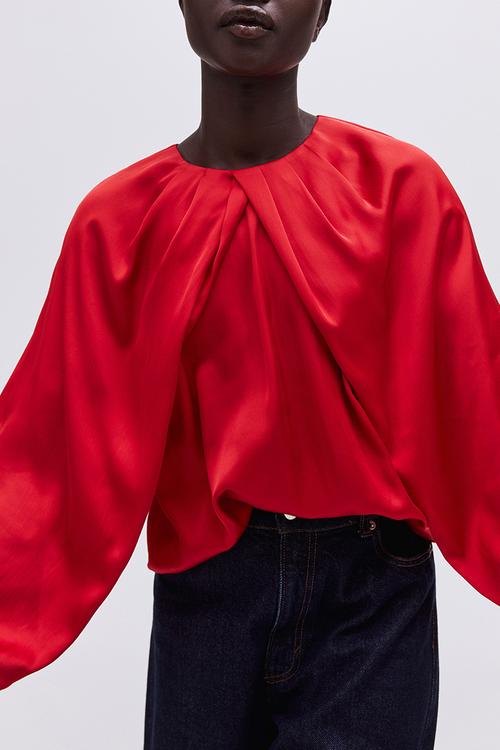 Balloon-sleeved satin blouse - bright red