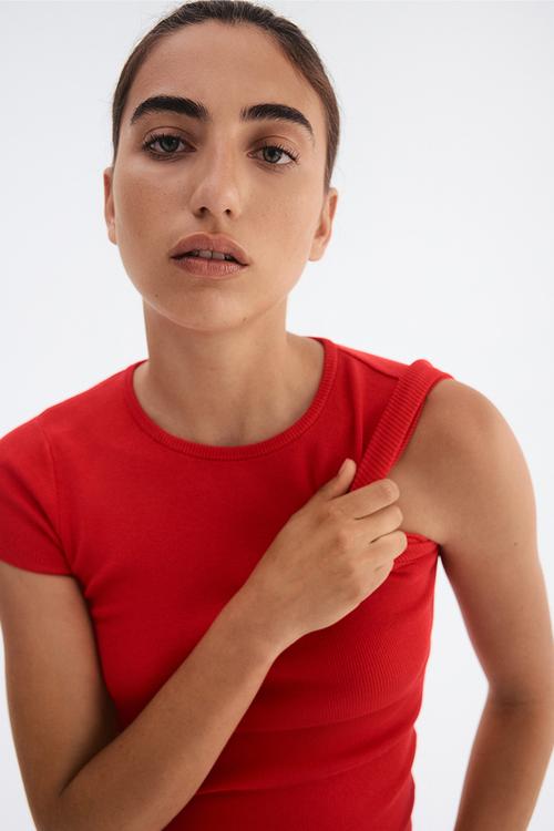 Fine-knit t-shirt - bright red