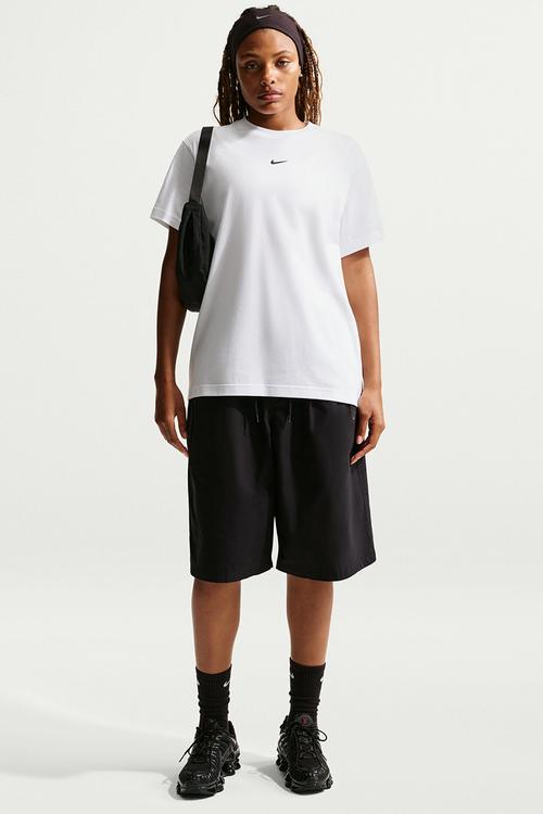 W Nsw Classic Short Sleeve Tee - White/Black