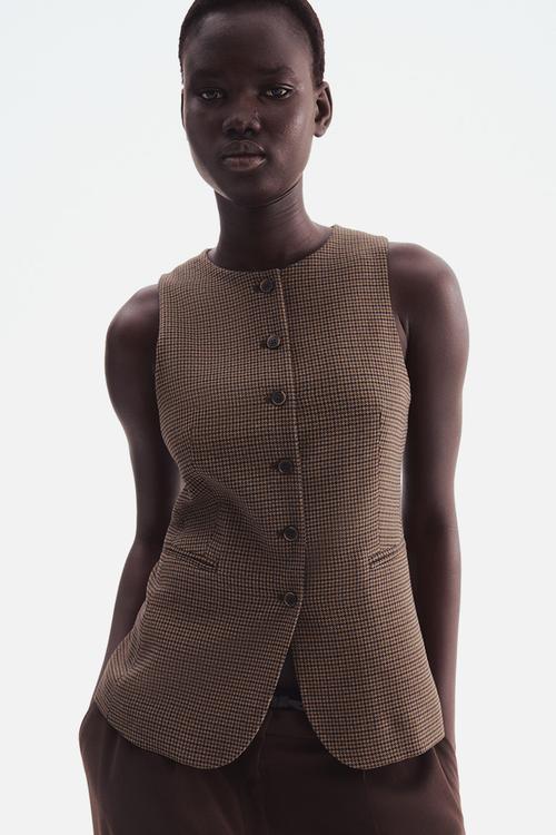 Long waistcoat - dark beige dogtooth pattern