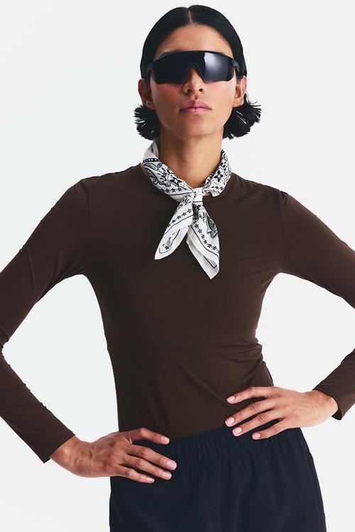 Sports top with drymove™ - warm brown 