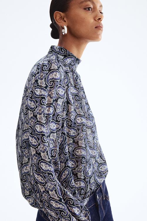 Stand-collar blouse - navy blue paisley pattern 
