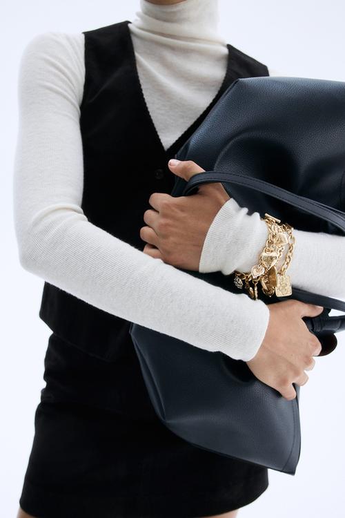 V-neck waistcoat - black