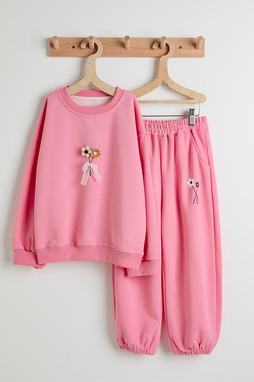 Floral applique sweatshirt & sweatpants - carnation pink